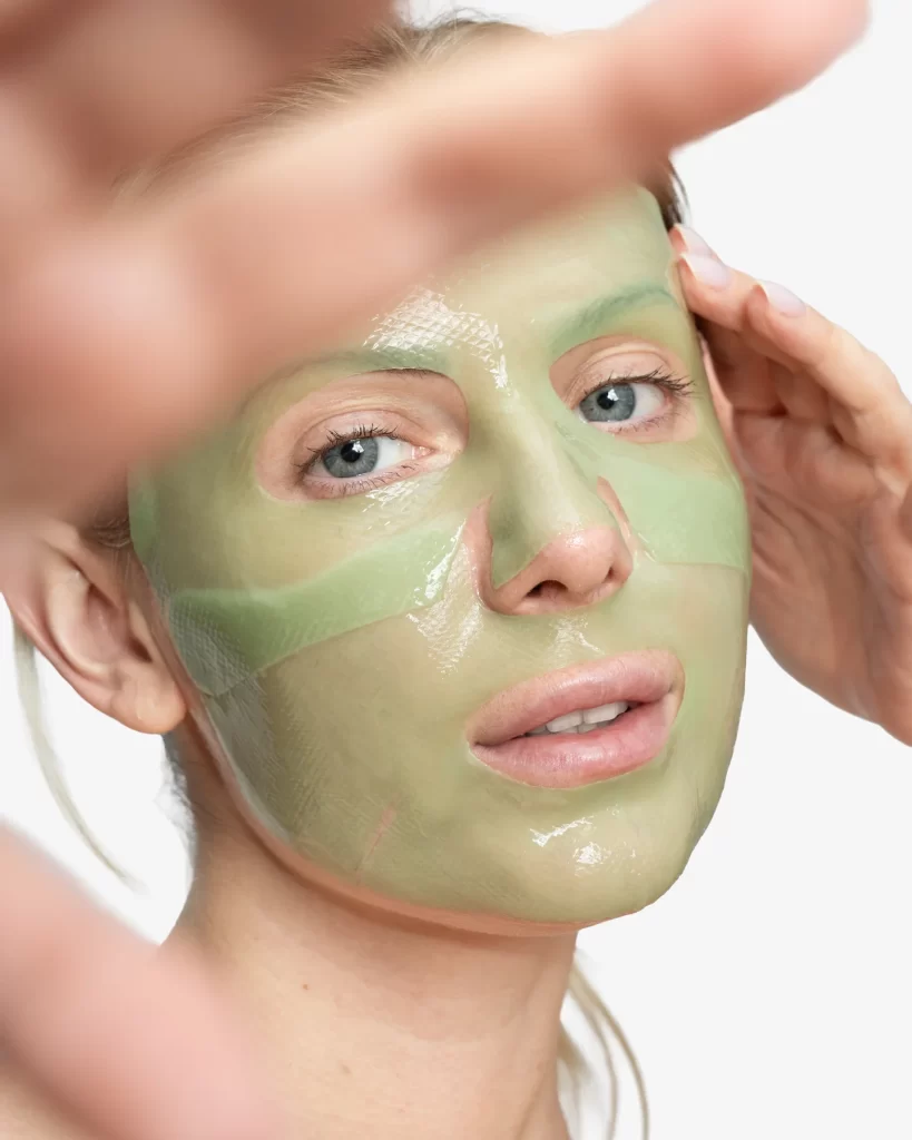 Aloe Paris Facial Mask 19 commercial product image by 3200KStudio