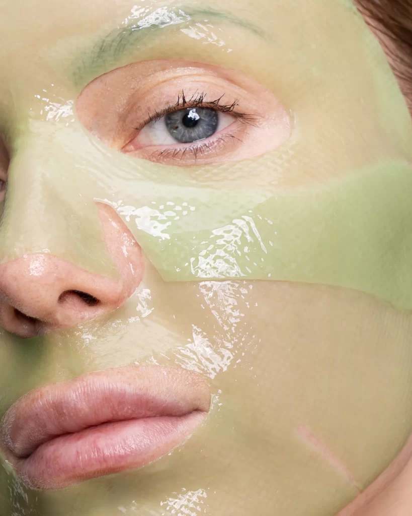 Aloe Paris Facial Mask 4 commercial product image by 3200KStudio